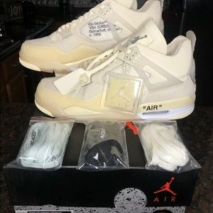 Jordan 4’s sail